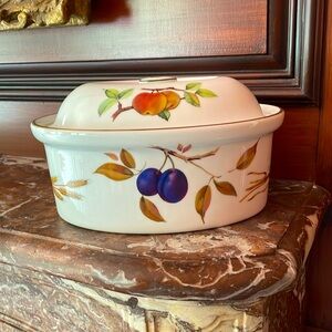 Royal Worcester EVESHAM Oval Casserole Dish